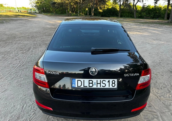 Skoda Octavia cena 35499 przebieg: 307000, rok produkcji 2014 z Toruń małe 742